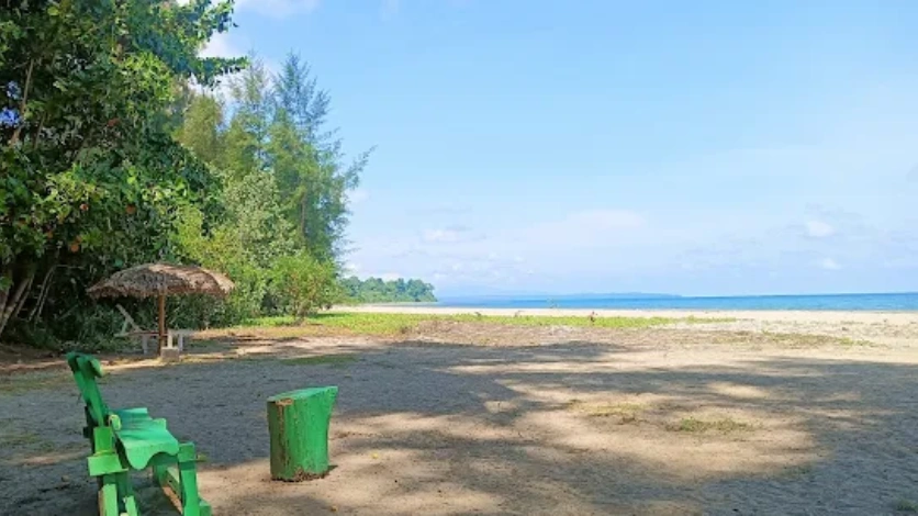 Karmatang Beach, Mayabunder